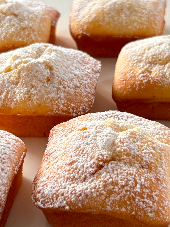 Vanilla Yogurt Cakes Recipe