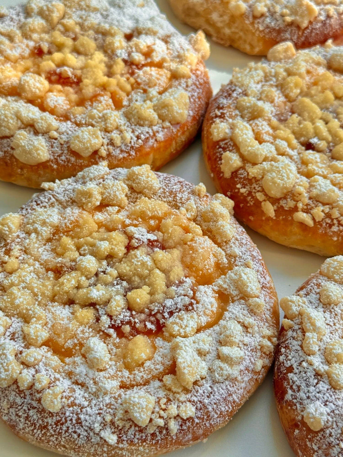 apricot streusel buns