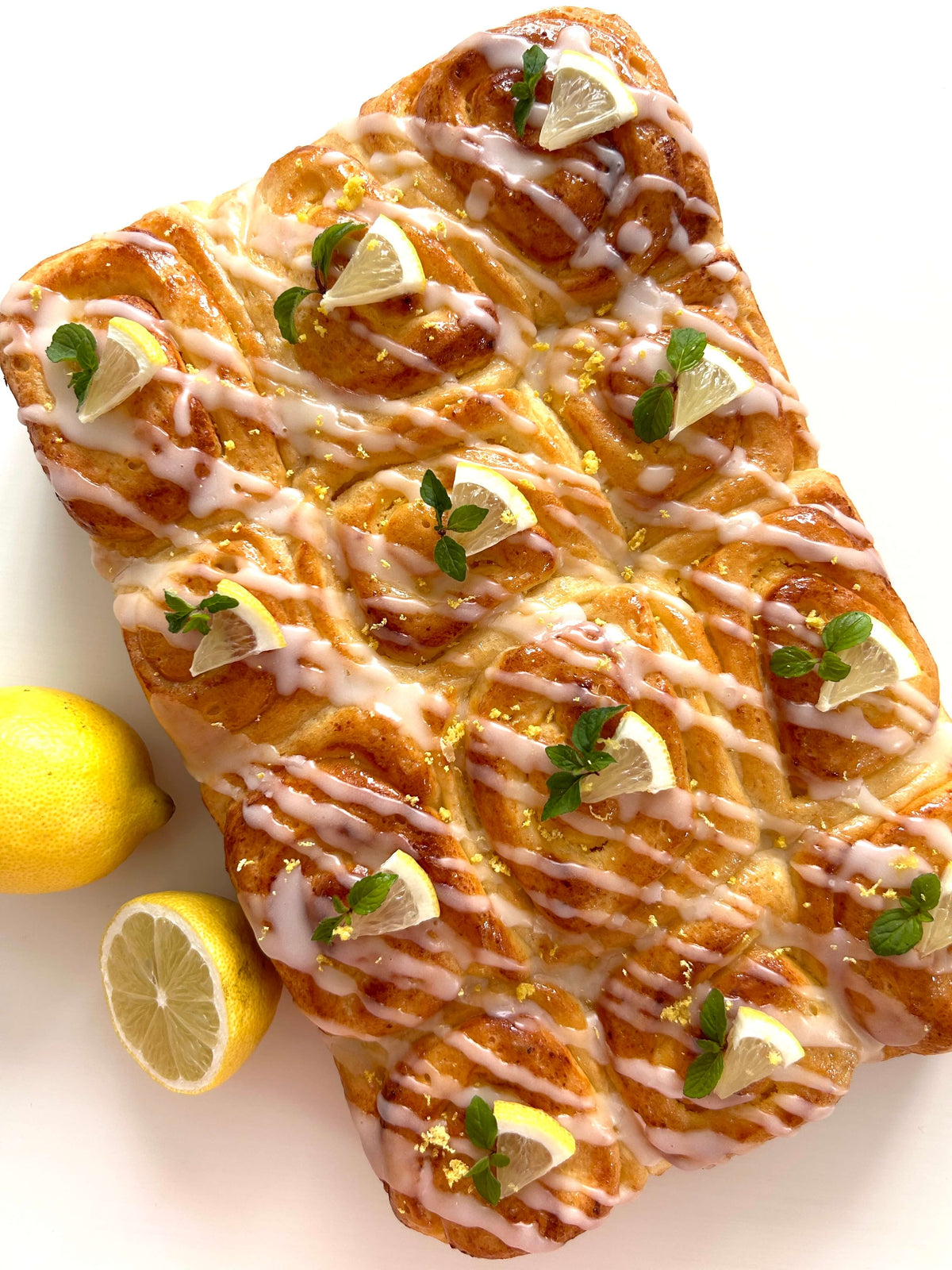 Lemon Rolls med citroner