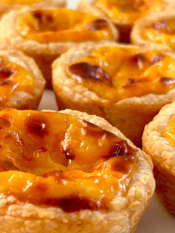 Pastéis de Nata von Food with Style, fertig angerichtet