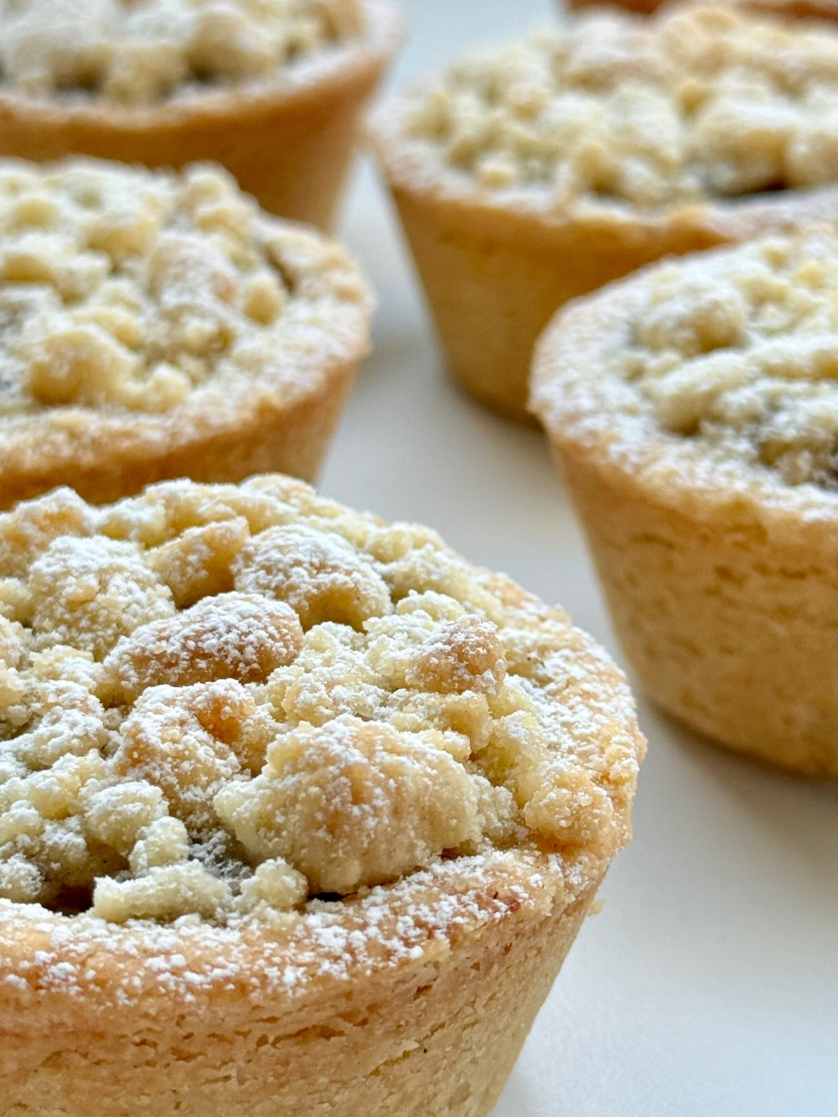 Apple Tartlets von Food with Style, fertig angerichtet