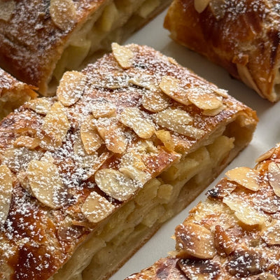 Apfel-Blätterteig-Rolle