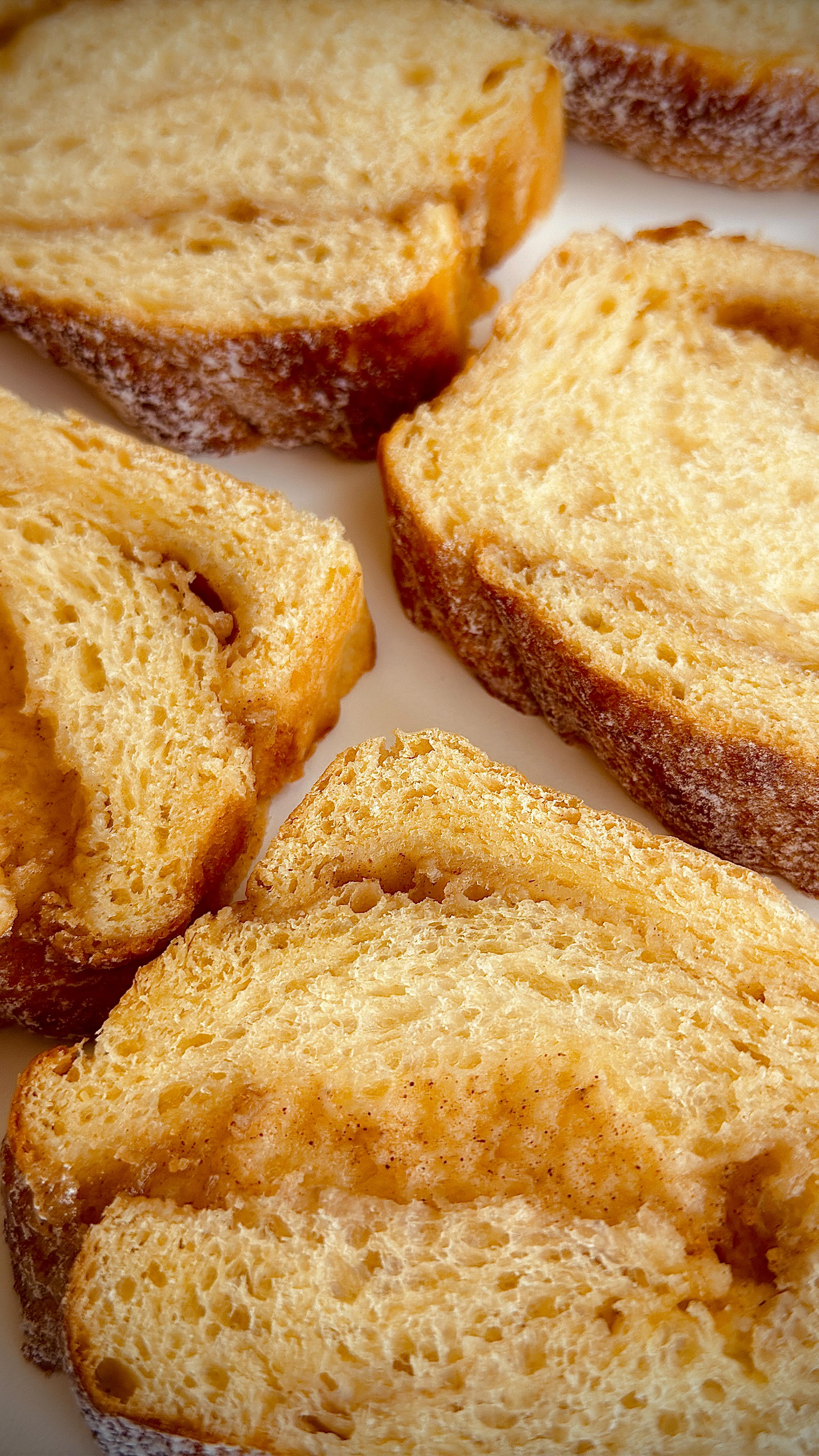 Cinnamon Twist Loaf von Food with Style, fertig angerichtet