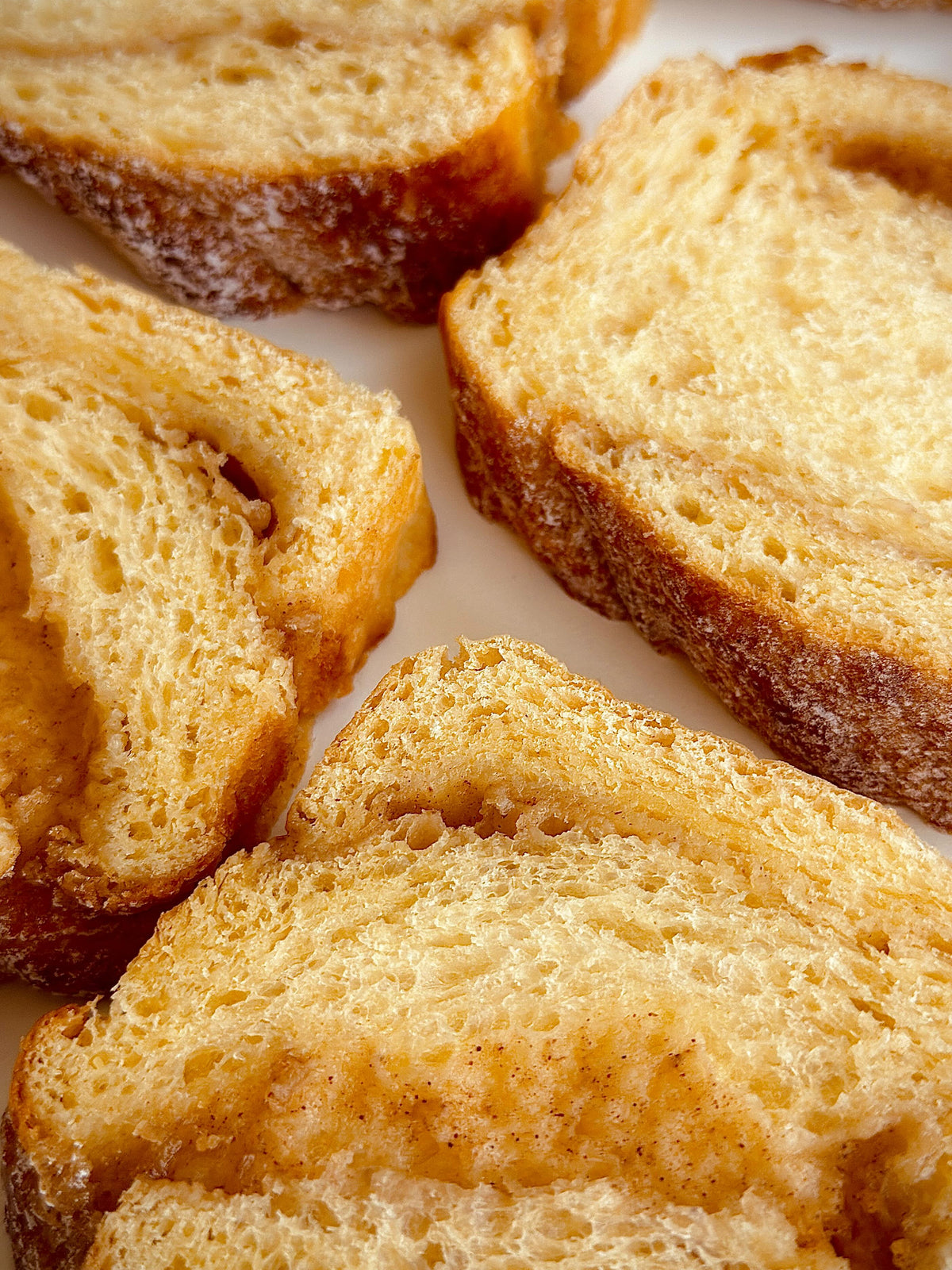 Cinnamon Twist Loaf von Food with Style, fertig angerichtet