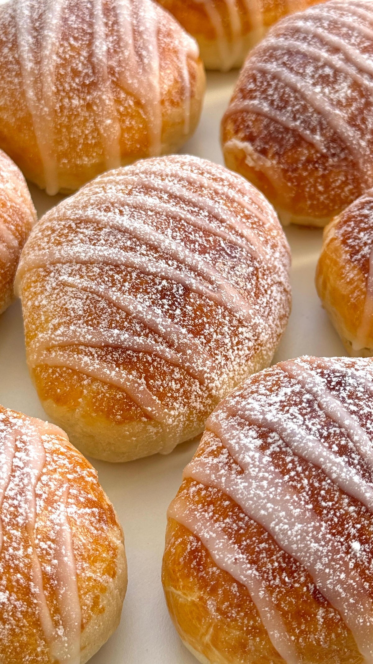 Delicious Brioche au Citron von Food with Style, fertig angerichtet
