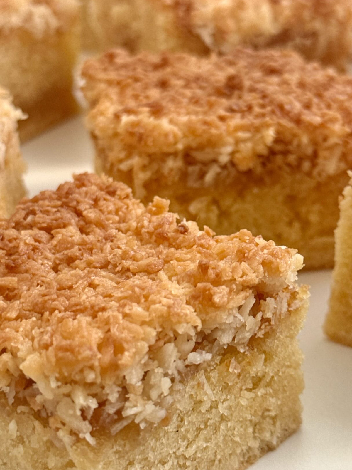 Danish Dream Cake von Food with Style, fertig angerichtet