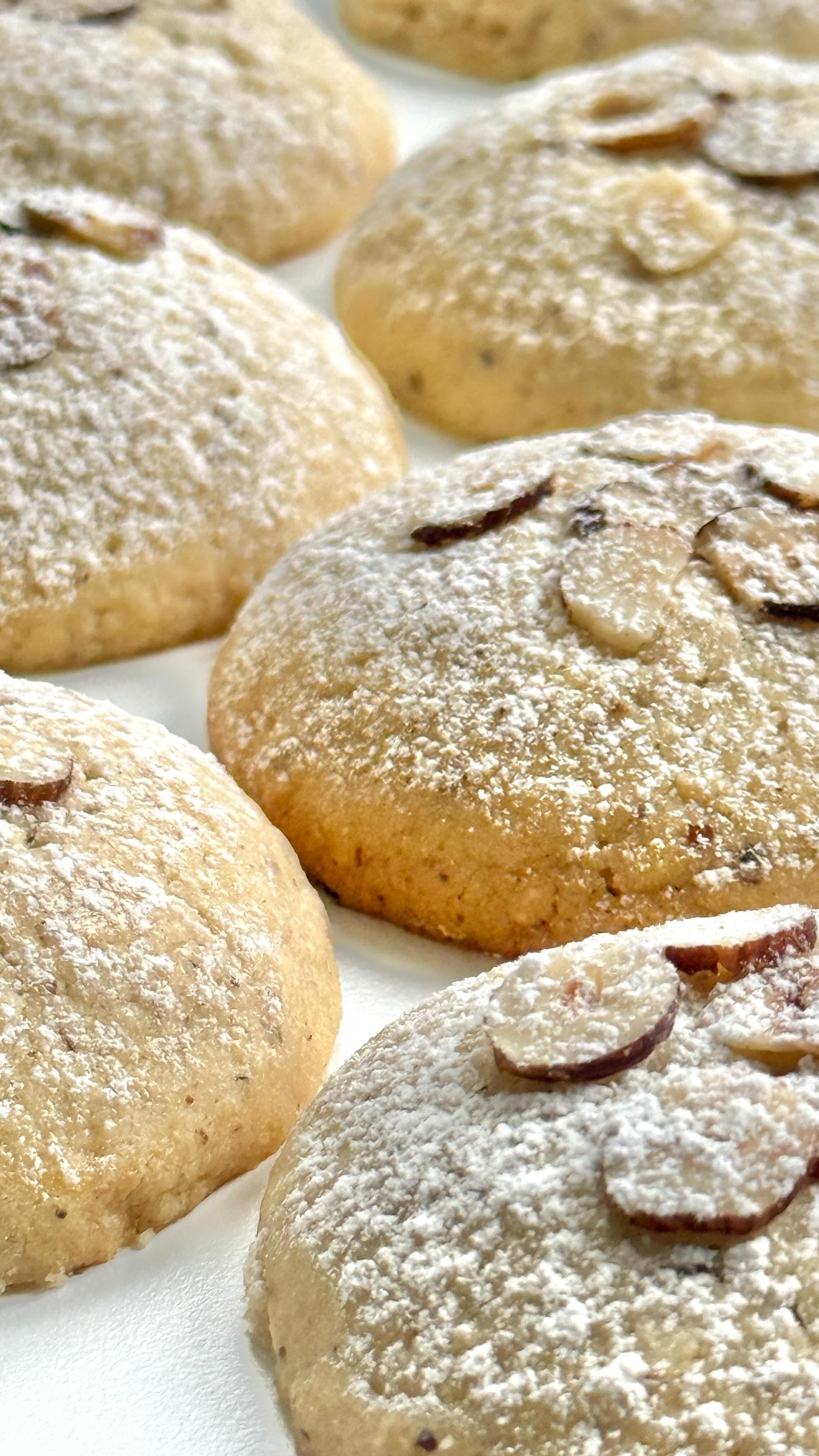 Delicious Noisette Cookies von Food with Style, fertig angerichtet