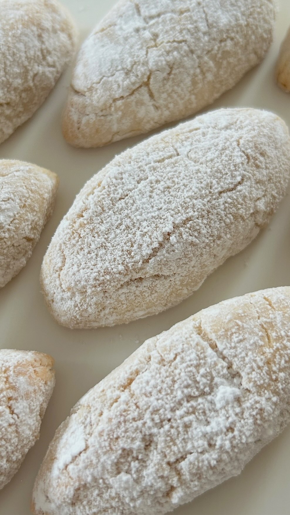 Delicious Ricciarelli von Food with Style, fertig angerichtet