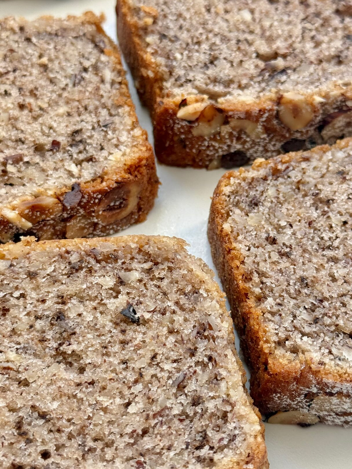 Tyrolean Nut Cake von Food with Style, fertig angerichtet
