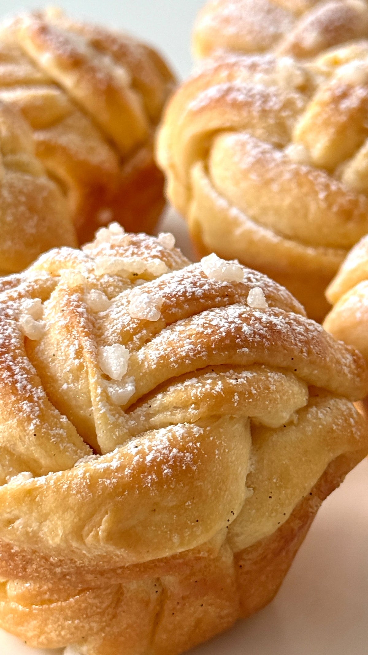 Delicious Vanilla Sugar Knots von Food with Style, fertig angerichtet