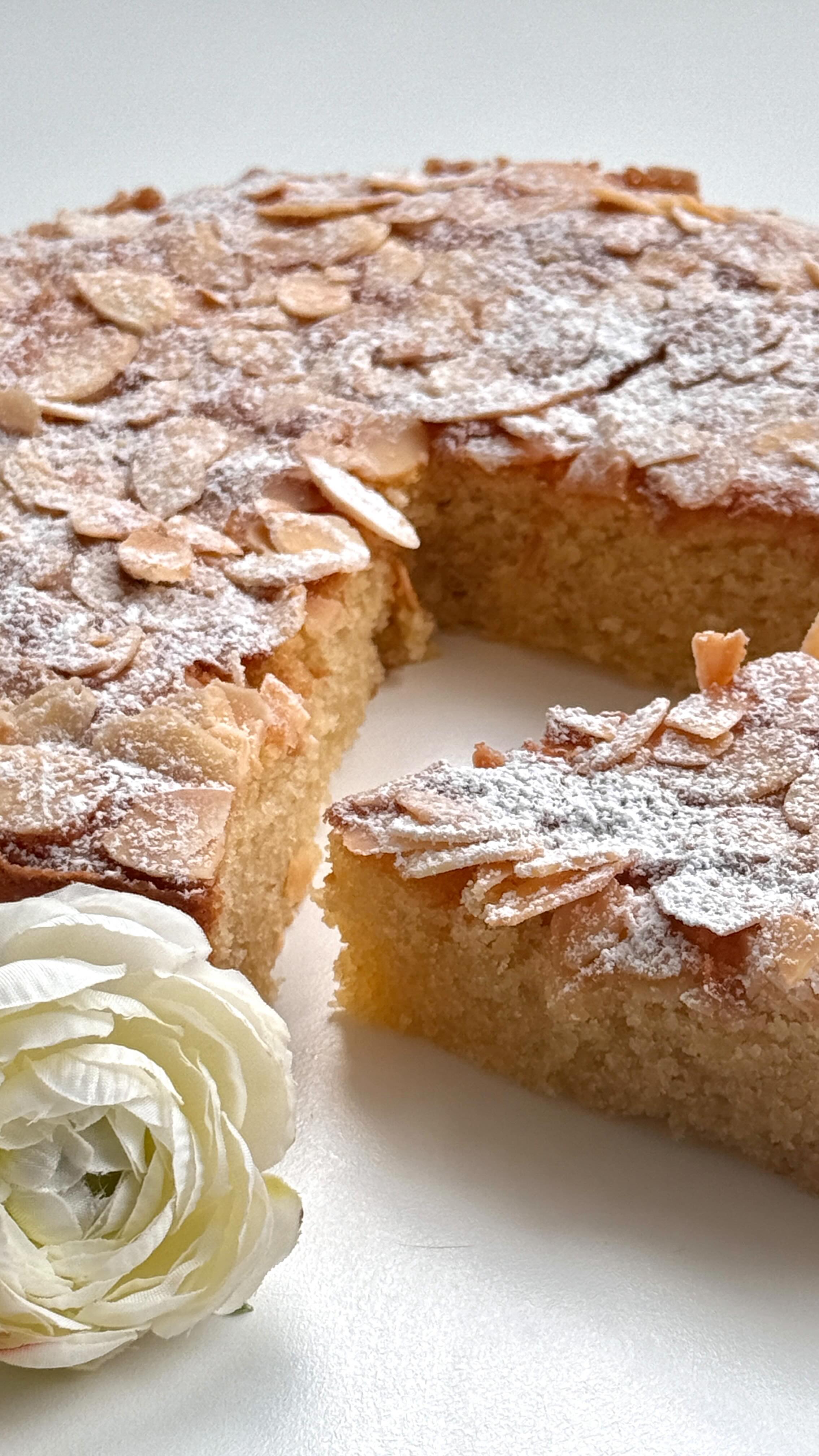 Gâteau aux Amandes von Food with Style, fertig angerichtet
