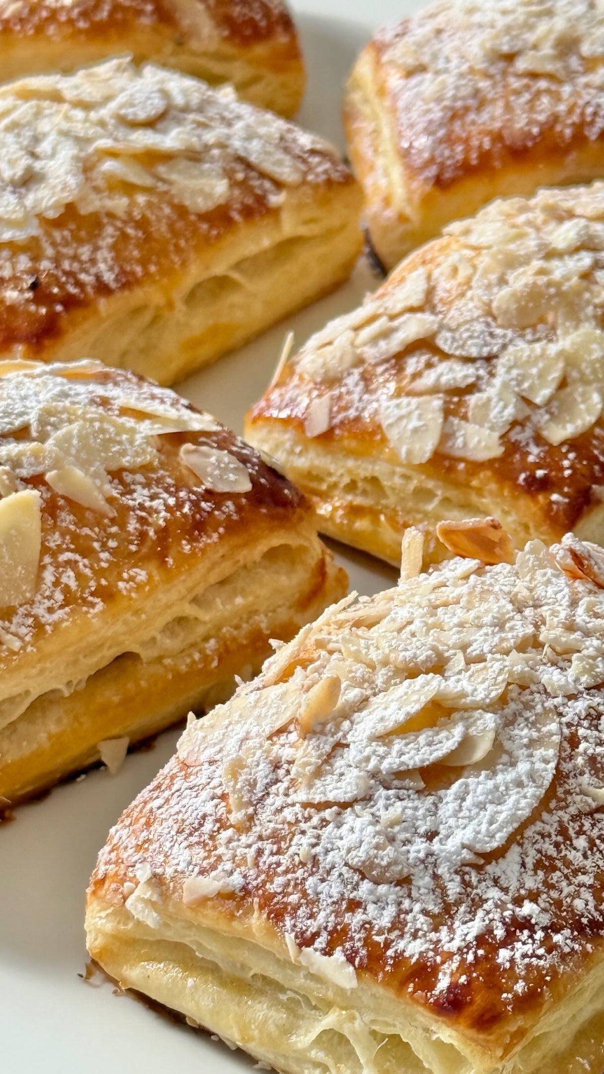 Marzipan Apple Pockets von Food with Style, fertig angerichtet