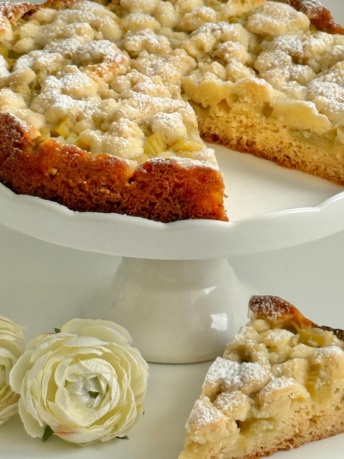 Rhubarb Crumble Cake Recipe