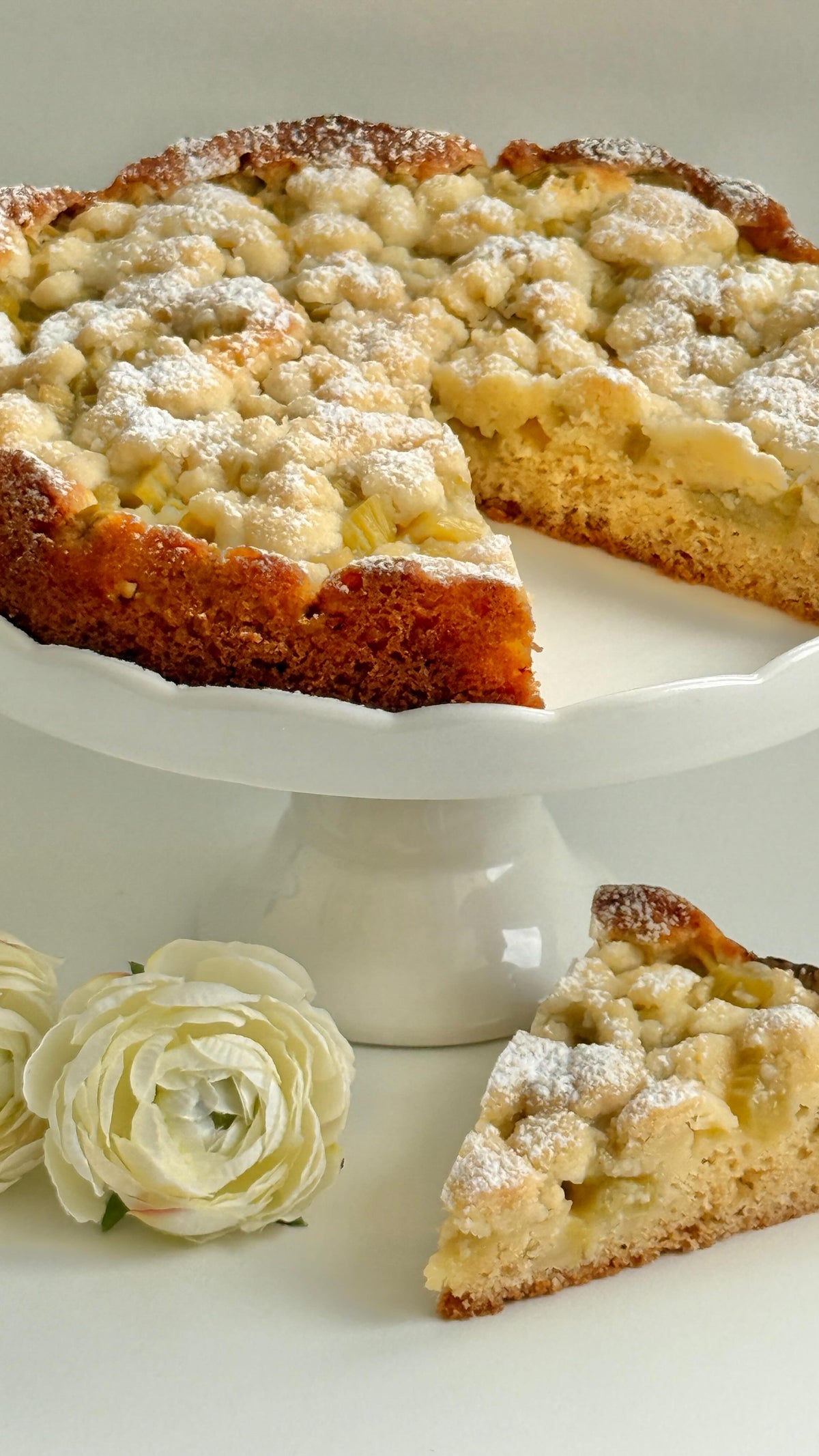 Rhubarb Crumble Cake Recipe