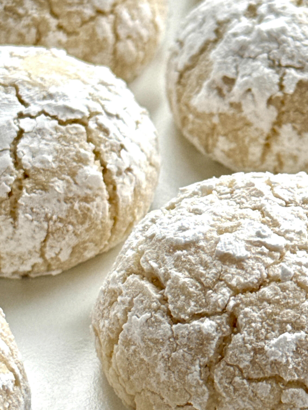 Ricciarelli Balls von Food with Style, fertig angerichtet