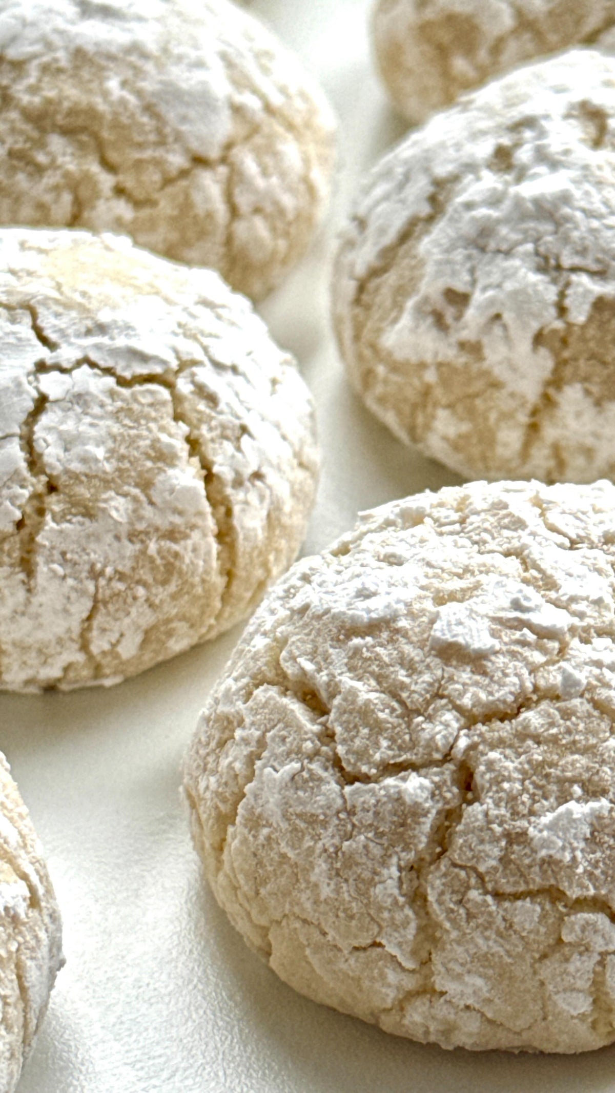 Ricciarelli Balls von Food with Style, fertig angerichtet