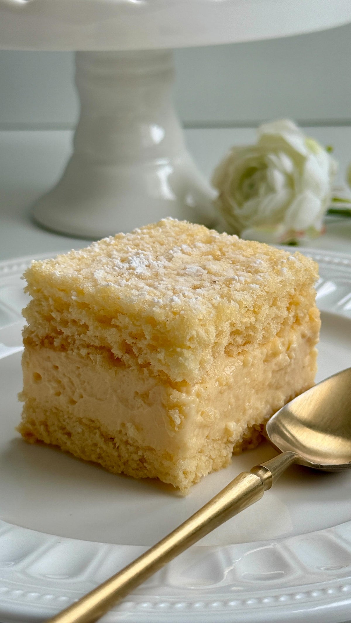Vanilla Patisserie Slices von Food with Style, fertig angerichtet
