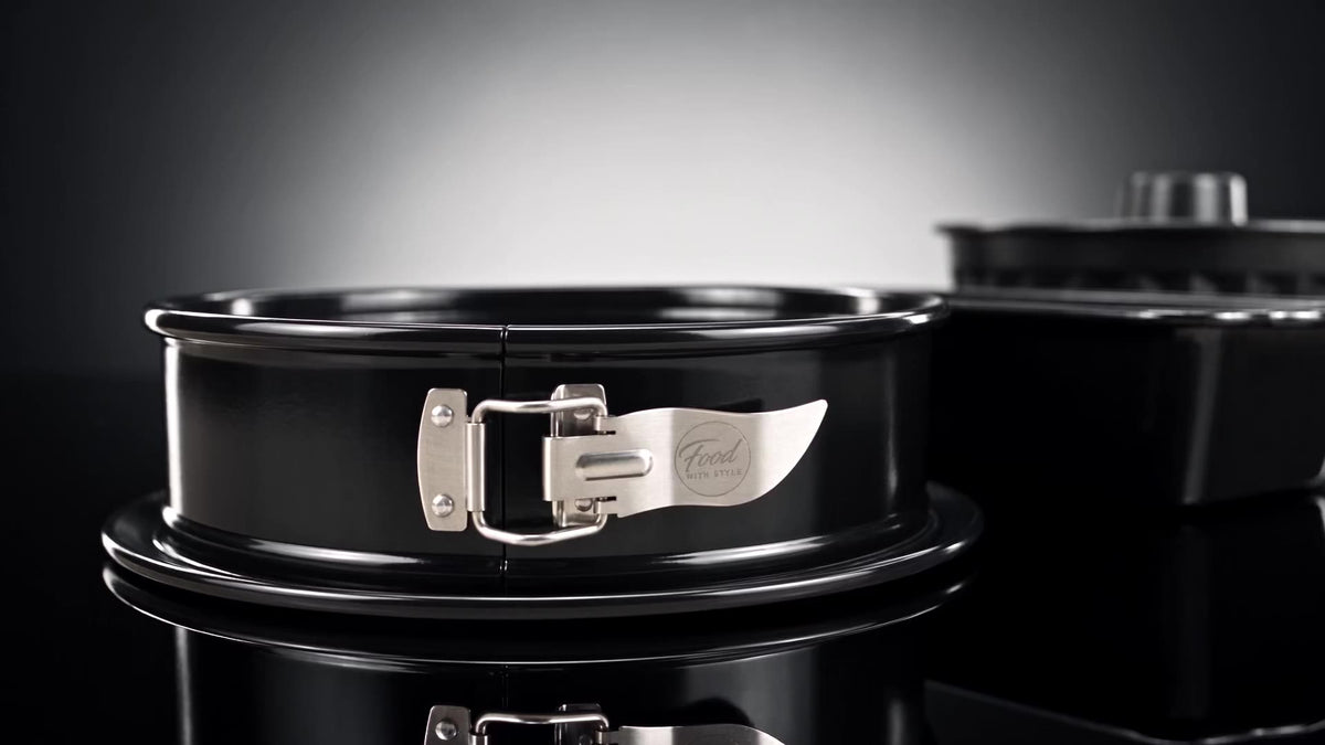 Food with Style springform pan with clamp