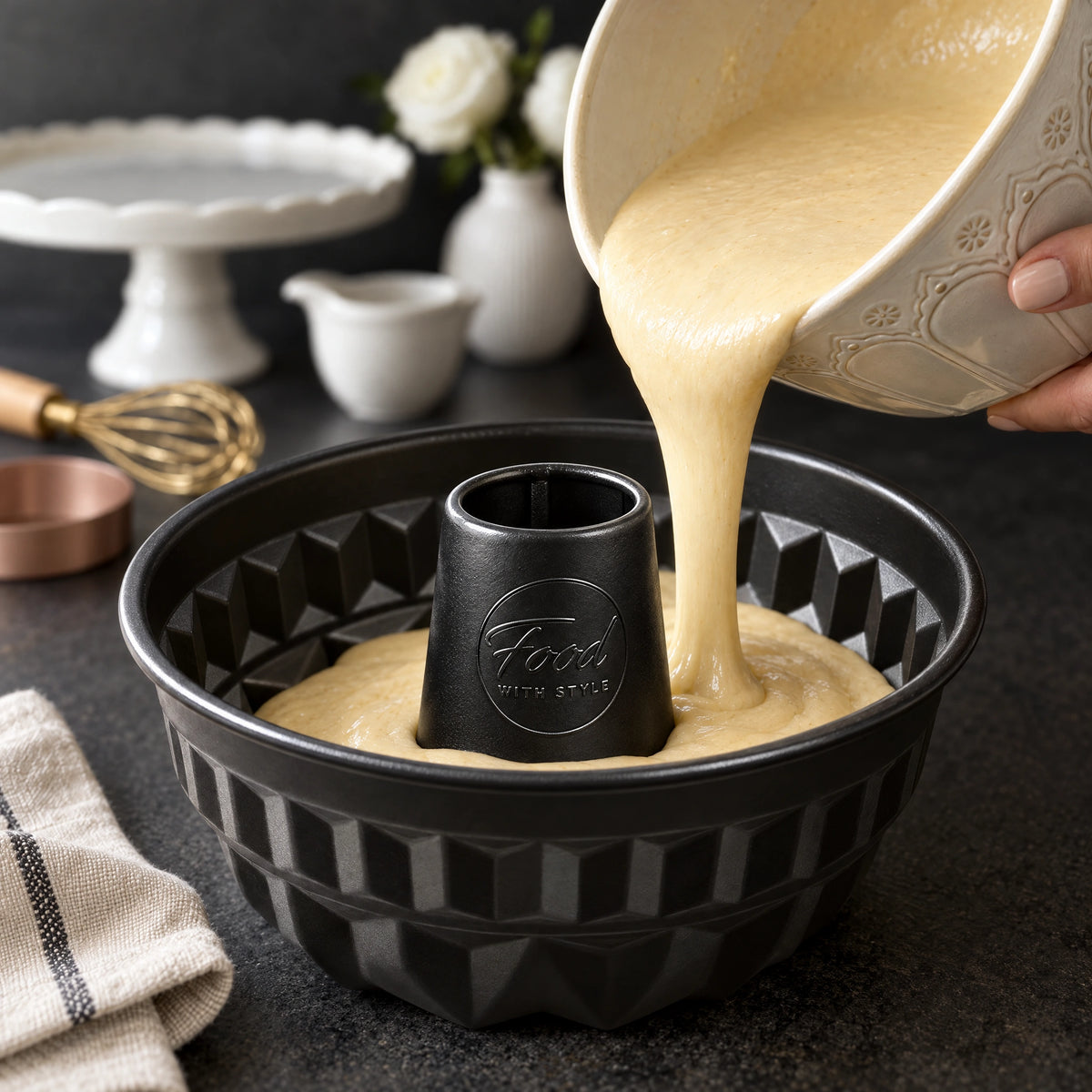 Food with Style Ring Cake Pan 22 cm